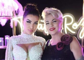 “S’kam fëmijë unë”/ Roza rrëfen historinë e sikletshme me Ritën në emision