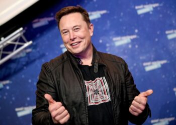 Elon Musk paditi ChatGPT, OpenAi i publikon email-et personale