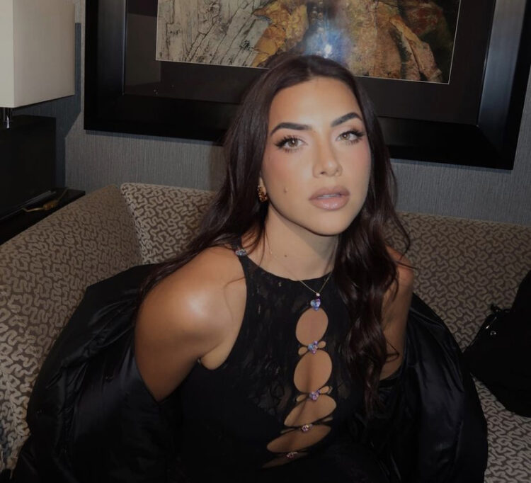 Upss!! Sara Hoxha zbulon padashje se po fshin një tatuazh me gërmën “L”!