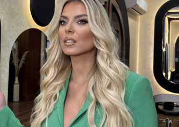 Rike me një mesazh për Rozën: Me ty deri në fund!