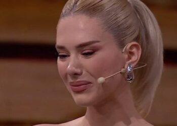 E papritur! Fjoralba shpërthen në lot dhe ndërpret emisionin