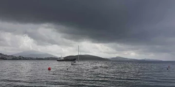 Harrojeni diellin! Temperaturat ulen disa gradë, rikthehen reshjet e shiut