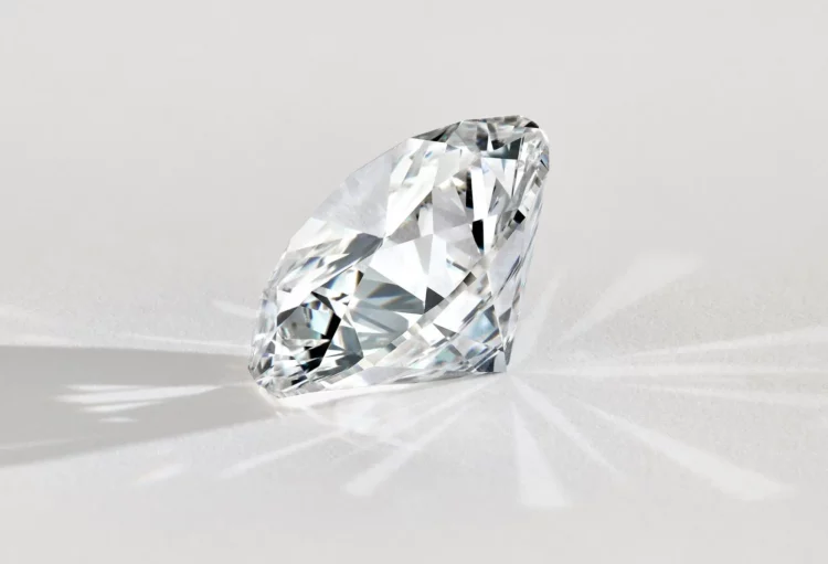 Fakte magjepsëse rreth krijimit, zbulimit dhe historisë së një diamanti