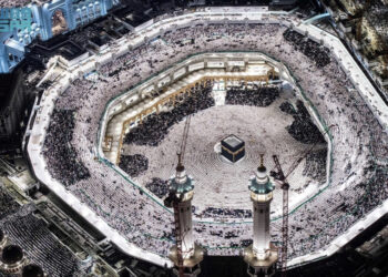 Rekord/ 2.5 mln muslimanë në Mekë për t’u falur në Natën e Kadrit