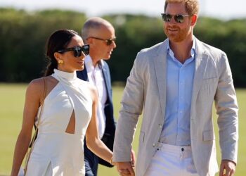 Pas fitores,Meghan i dhuron Harry-t trofeun shoqëruar me puthje pasionante