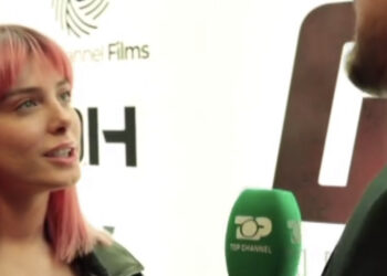 Habit Dea/Ja shifra që ajo kërkon për t’u bërë pjesë e një filmi erotik