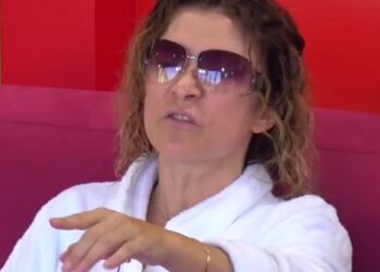 “Një fëmijë si ty e kisha çuar te murgeshat”/ Egla debat me Françeskën