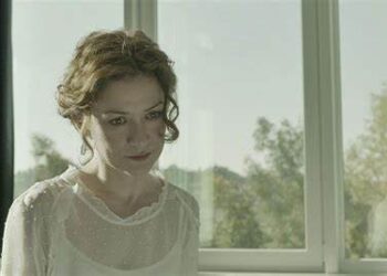 “Vdiqe për pak shefllik”/ Egla vë në siklet Julin: Vrimë në ujë po bën