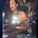 Situatë e sikletshme për Katy Perry në American Idol, i zbërthehet bluza