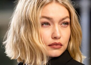 Disa udhëzime se si të mbroni flokët gjatë verës