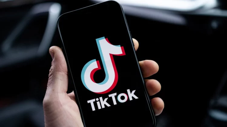 Von Der Leyen: TikTok mund të ndalohet edhe në Europë