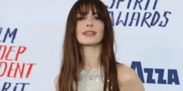Anne Hathaway flet për varësinë nga alkooli: Kur hoqa dorë, moment historik