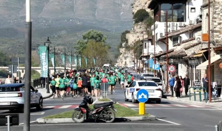 Vrapues nga 30 vende të botës, Gega e para në ‘Berat Green Half Marathon’