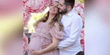 Olta Boka bëhet nënë për herë të dytë, sjell në jetë një djalë