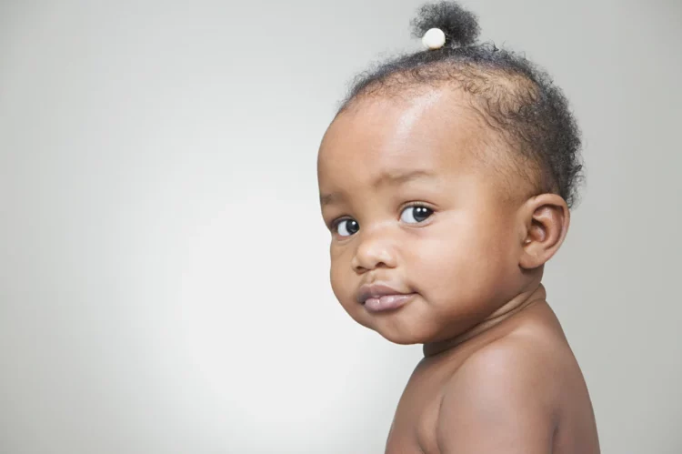 Si mund t’i kuptojnë prindërit shenjat delikate të stresit tek foshnjat?