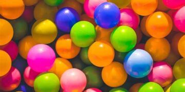 Test psikologjik: Si ndikojnë ngjyrat në emocionet tona?