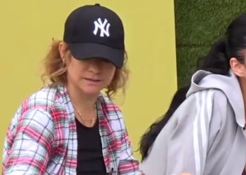 “Ik o interesaxhi”/ Pak orë para “Prime”, Egla dhe Juli ndezin debatet