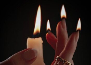 “Twilight” në jetën reale, e reja diagnostikohet me sëmundjen e vampirëve