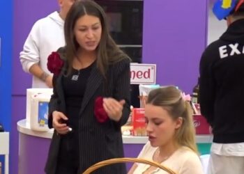 “Llapu me të dashurin nëpër cepa”/ Françeskës s’i del inati, ofendon Heidin