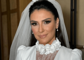 Iva Tiço vesh fustanin e bardhë, i jep fund sot beqarisë