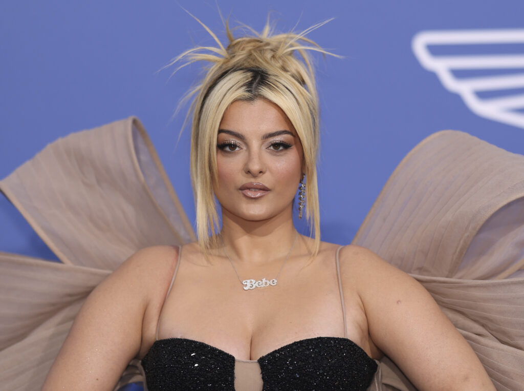 Gjest i ndjerë/ Bebe Rexha nderon Shpat Kasapin me një postim simbolik