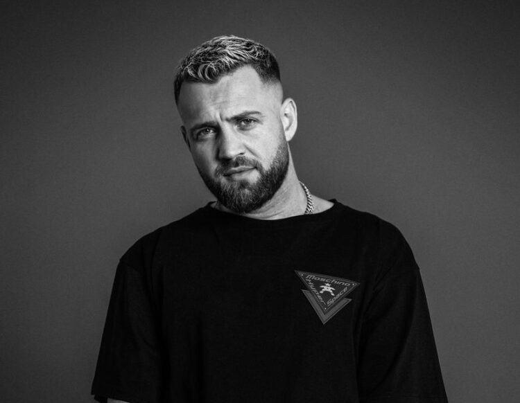 Befason Luizi, ja çfarë shkruan në targën e tij