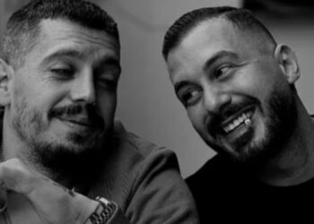 Elgiti një mesazh për Romeon por nuk e lë as Heidin mënjanë