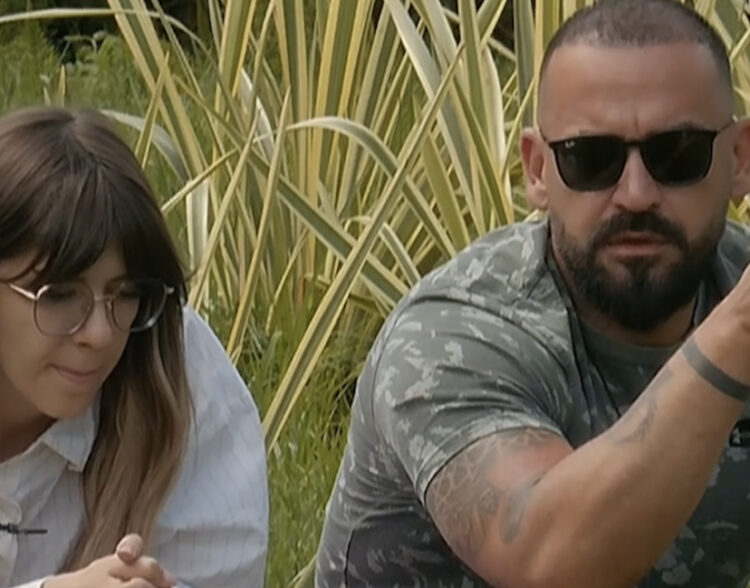 Sherri me Valerin, Flori: Të ishte jashtë, do i kishin vënë atë në kokë!