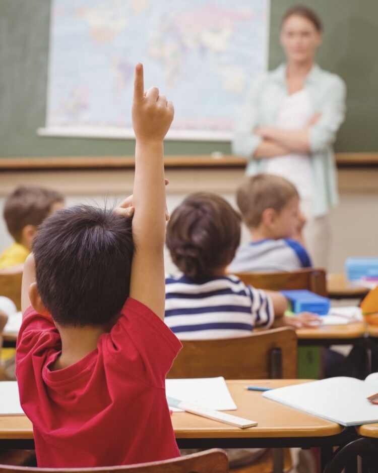 Për herë të parë ulet ndjeshëm raporti nxënës mësues në shkollat publike