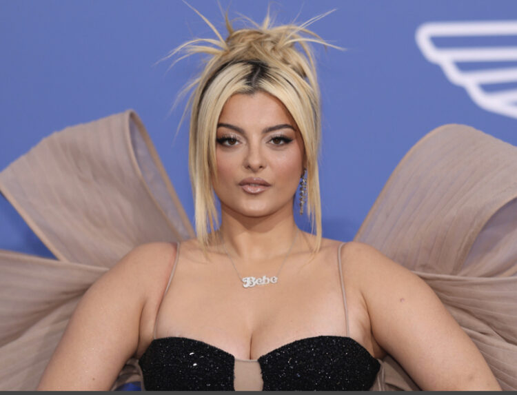 Bebe Rexha flet për ndarjen nga ish-i dashuri: Kam kaluar aq shumë