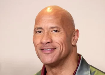 E njohët? Transformimi i pabesueshëm i Dwayne Johnson në filmin e fundit