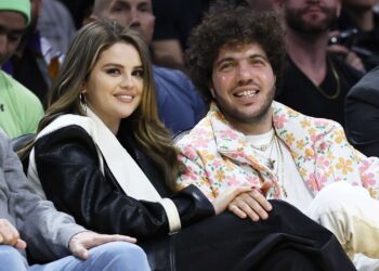 “Do birësoja fëmijë”/Mos ishte ky reagimi i parë i Selenës për shtatzëninë e Hailey