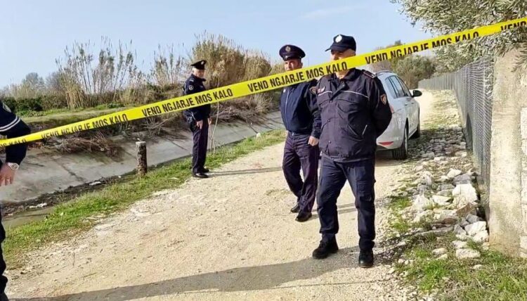 E rëndë në Lushnjë! Pas sherrit, babai plagos me thikë djalin