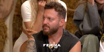 Video/ Valeri shkruan pyetje për fermerët? Renisi jep përgjigjen epike