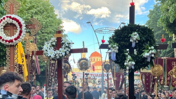 E Premtja e Madhe, besimtarët ortodoksë ndjekin marshimin e Epitafit