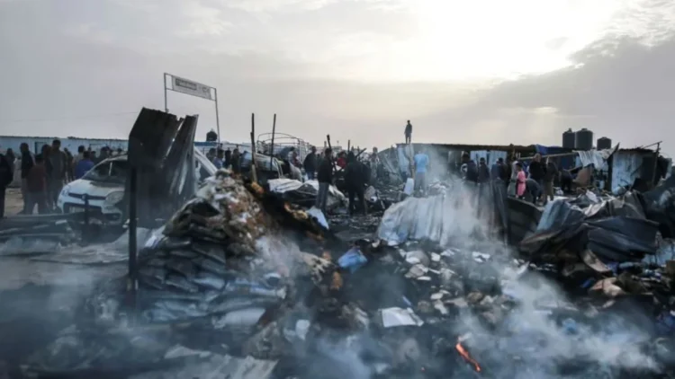 Masakra në kampin në Rafah, Izraeli nuk njeh kufij, sulmon sërish! Mblidhet OKB