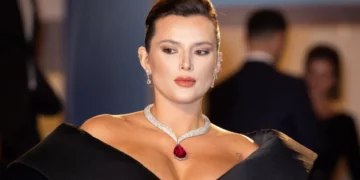 Bella Thorne shkoi në Kanë, por rrjetet sociale u shokuan me pamjen e saj