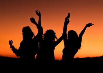 Gëzimi i shoqërisë, cilat janë 3 shenjat më sociale të Horoskopit