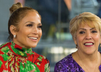 “Ka qenë e ashpër”/JLO tërheq deklaratën? Ja urimi i ëmbël që i bën të ëmës