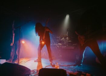 11 lloje të muzikës që duhet të shmangni nëse keni nevojë të përqendroheni