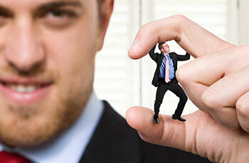 Si të dalloni nëse jeni një narcist “i fshehur”