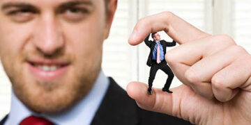 Si të dalloni nëse jeni një narcist “i fshehur”