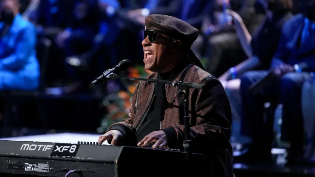 Stevie Wonder: Sherri Drake-Kendrick, shpërqendrim nga luftërat e vërteta