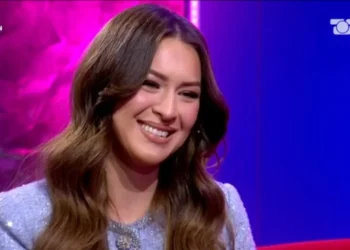 “Unë e di sa të vështirë e ke pasur”/ Letra që përloti Françeskën në studio