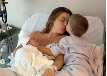 Olta Gixhari bëhet nënë për herë të dytë, ndan foton e ëmbël