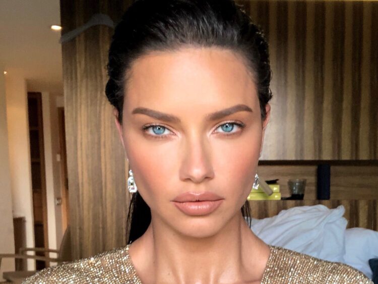 Koha ka ndaluar për Adriana Lima-n, ja sa vjeç mbush modelja e famshme