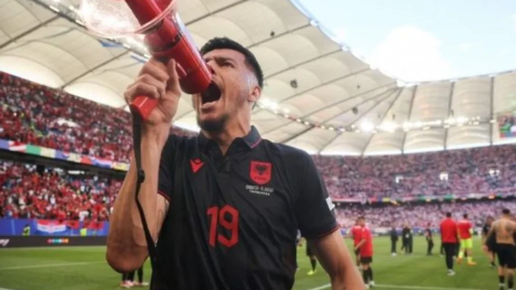 UEFA nisi hetim për sharjet, reagon Daku: Afekti i lojës bën të vetën