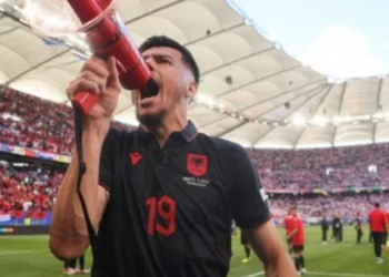 UEFA nisi hetim për sharjet, reagon Daku: Afekti i lojës bën të vetën