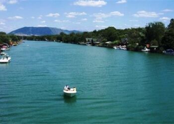 E rëndë në Shkodër! 63-vjeçarja hidhet nga ura e lumit Buna