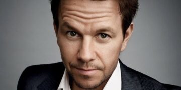 Një nga aktorët më të paguar në botë, s’do ta besoni sa vjeç mbush sot Mark Wahlberg
